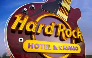 Hard-Rock-Punta-Cana-Guitar-Sign-1140x712